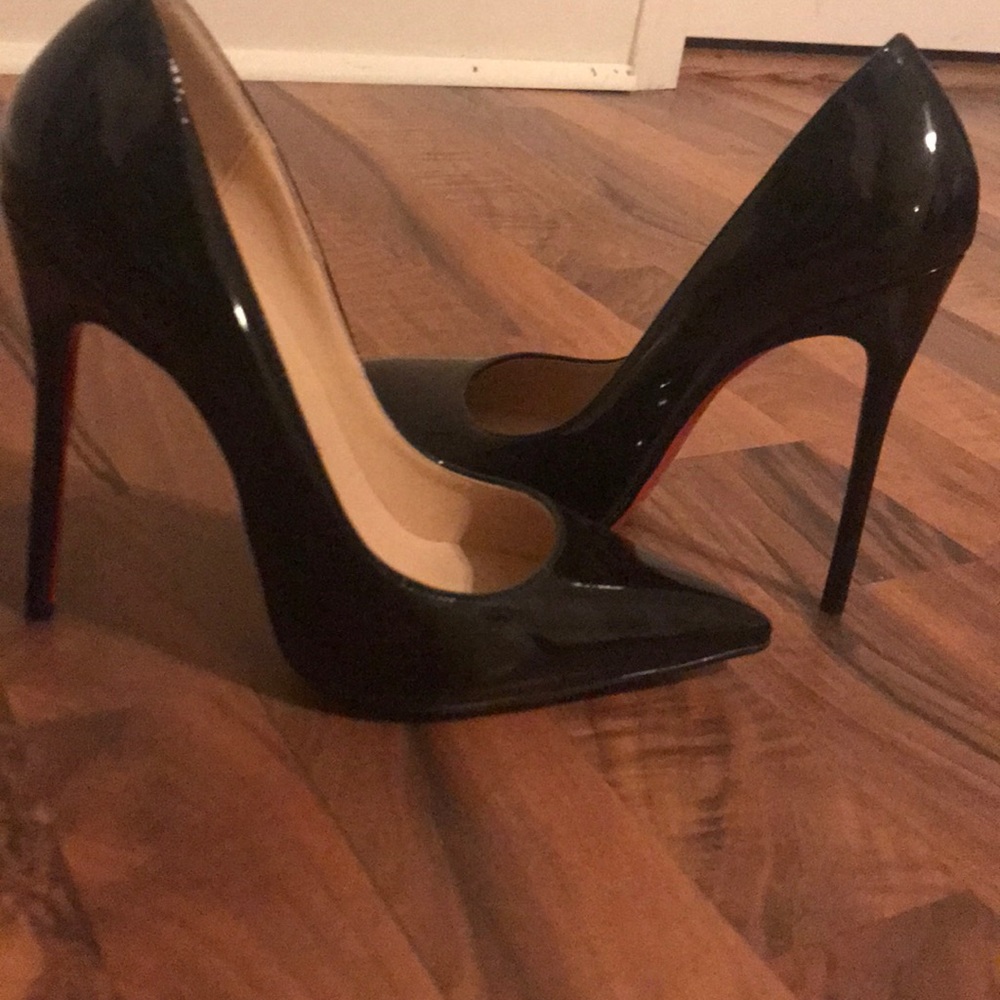 Black Pumps 🌶